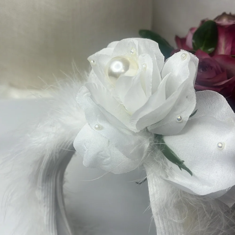 FEATHERY PEARL HEADBAND
